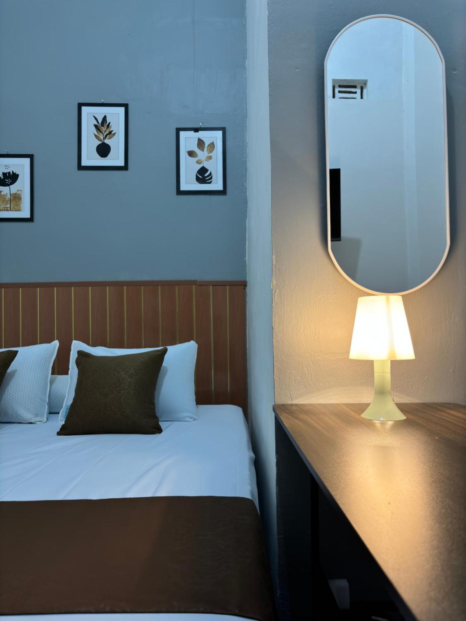 Jogja Day Inn Yogyakarta Exterior photo