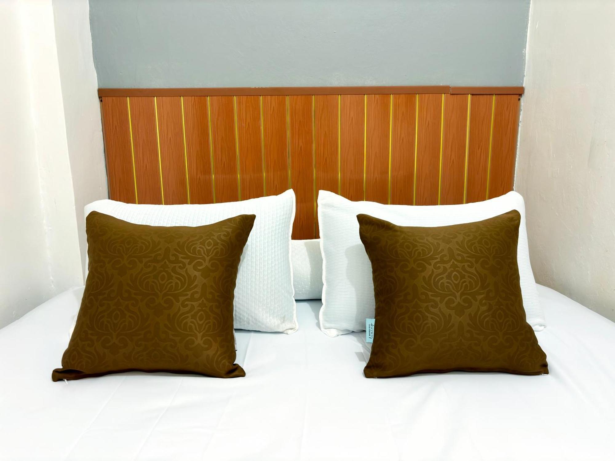Jogja Day Inn Yogyakarta Exterior photo