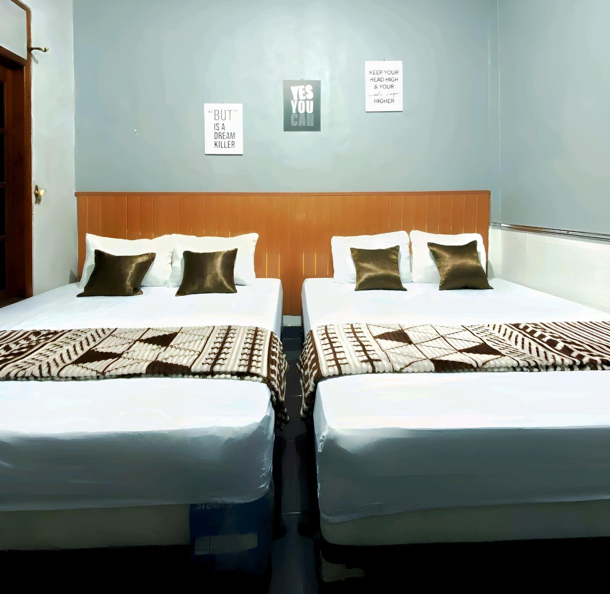 Jogja Day Inn Yogyakarta Exterior photo